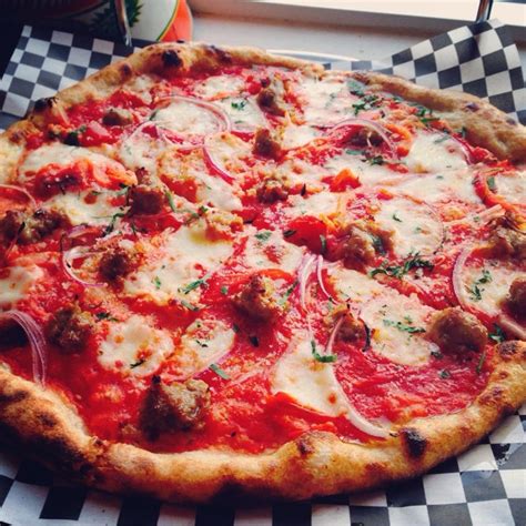 Long Bridge Pizza Company