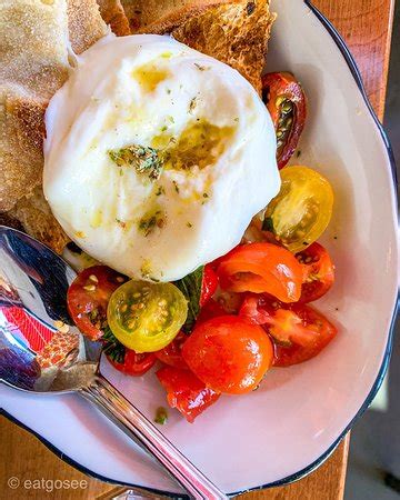 Barbara Pinseria & Cocktail Bar