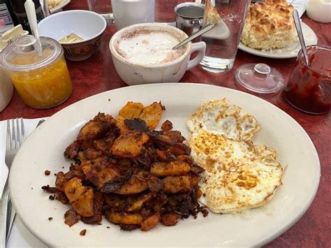 Lucile's Creole Cafe