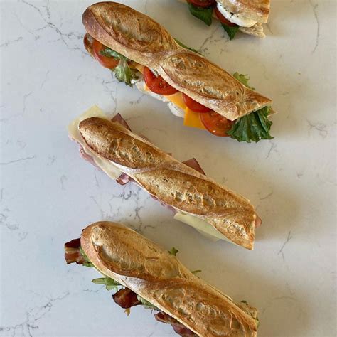 Léa French Cafe Lake Street