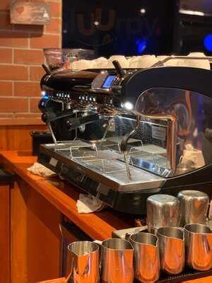 Palmyra Cafe & Lounge