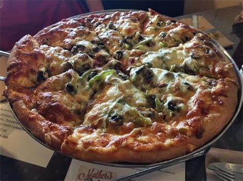 Venice Pizza House Since 1954