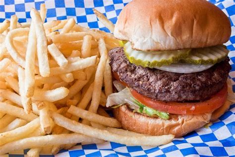 Lucky's Lunch Counter