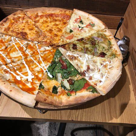 Mr. Moto Pizza - Pacific Beach