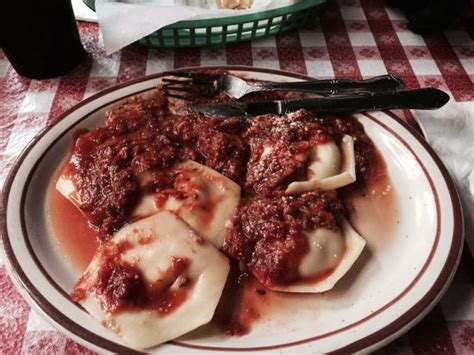 Filippis Pizza Grotto Pacific Beach