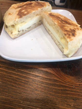 Chanticleer Cafe & Bakery