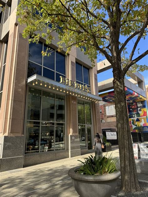 Birdie's Barroom & Kitchen