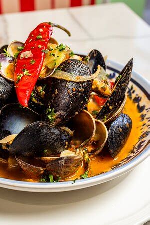 Vincenzo Cucina and Lounge