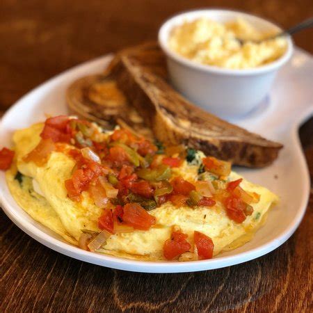 Two Chicks Café - CBD