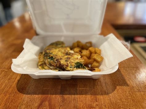 Lux Cafe | Best Southern Cuisine