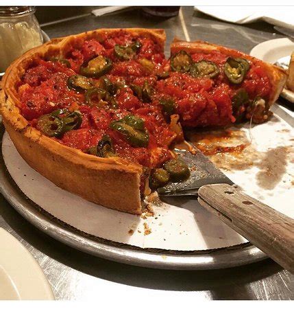 Zachary's Chicago Pizza
