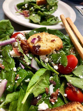 Zachary's Chicago Pizza