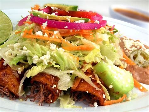 Mi Tierra Cafe y Panaderia