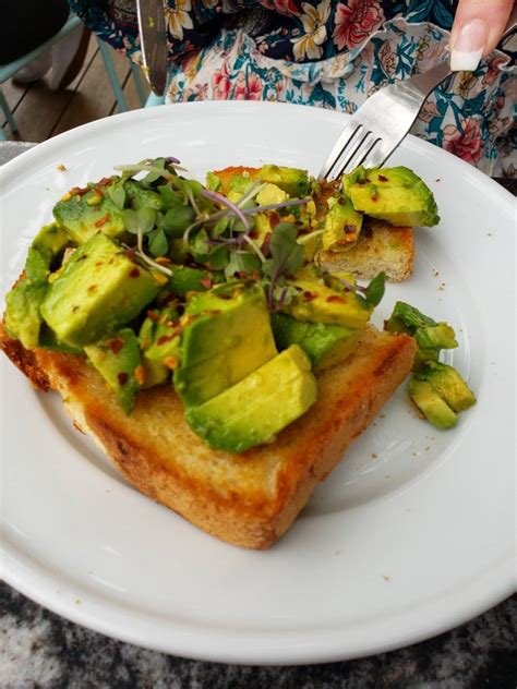 CommonWealth Coffeehouse & Bakery Hemisfair