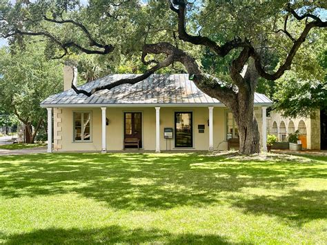 Tremblay Family Café