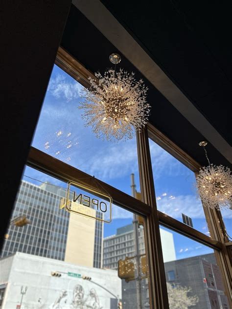 The House Coffee Shop