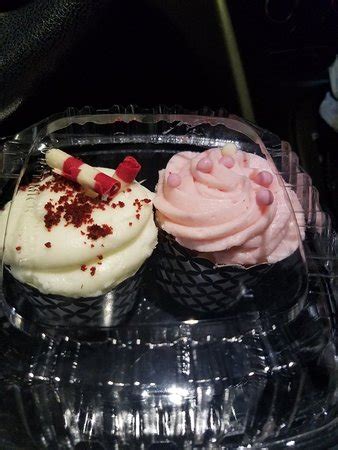 Dessert Gallery Bakery & Cafe