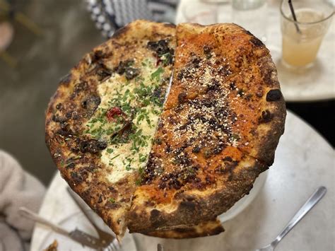 Alexandras Macarons & Cafe