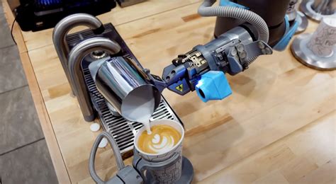 Artly Robot Coffee - Seattle's Robot Cafe