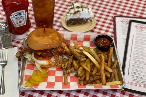 Blue Mound Cafe - Saginaw