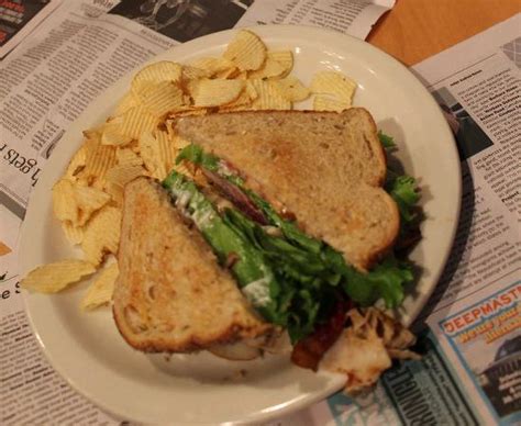 Arturo's Underground Cafe