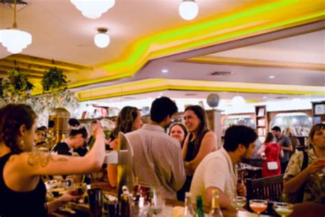 Leopold's Books Bar Caffè