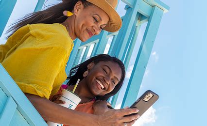 Tropical Smoothie Cafe