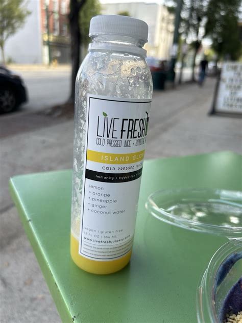 Live Fresh Cold Pressed Juice + Smoothie Bar