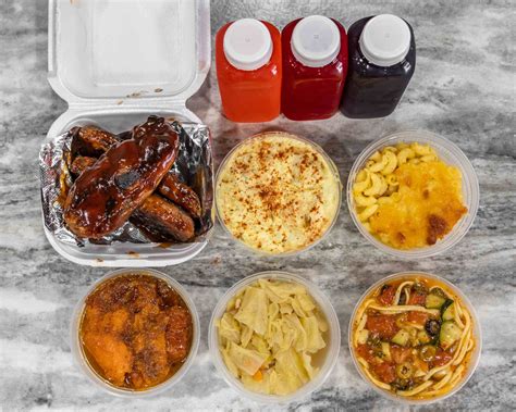 Momma Gayle’s Soulfood cafe/THAT NEW WING SPOT