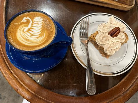 Perets Dessert & Coffee Bar