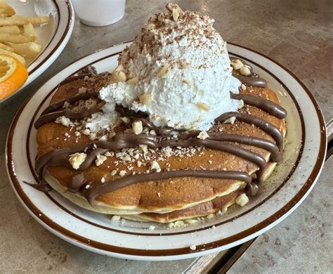 BabyStacks Cafe, Downtown