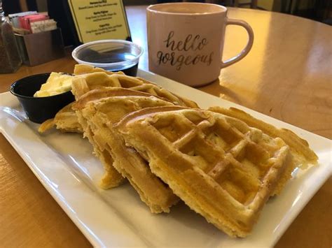 Blondie's Coffee & Wine Bar