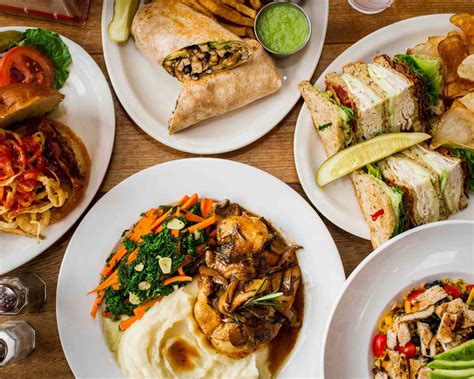 Summer and Autumn Brunch Cafe