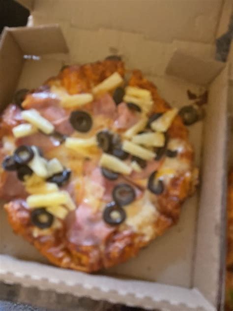 Me-n-Ed's Pizza Parlor