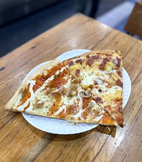 Carve: Unique Sandwiches & Pizza