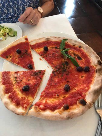 Serafina Fabulous Pizza 79th (UES)