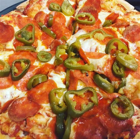 Rick's Pizza, Beer, & More