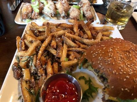 Downtown Louie's Grill