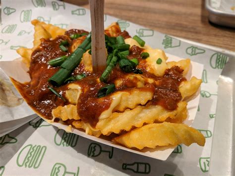 Shake Shack First National Building - Downtown Detroit