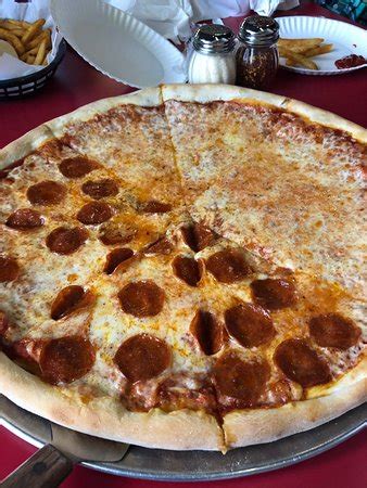 DeMos Pizzeria & Deli