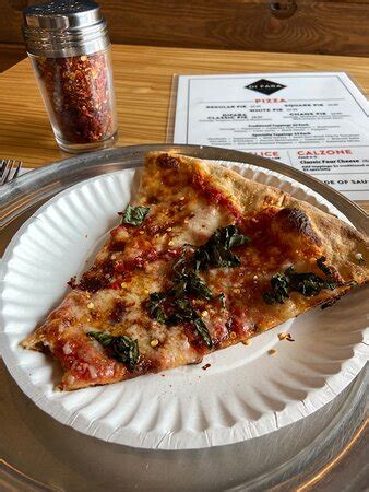 Di Fara Pizza Tavern
