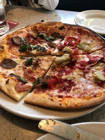 Brixx Wood Fired Pizza + Craft Bar