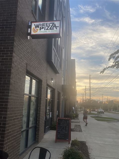 Wheelz Pizza of South End Charlotte