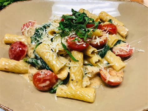 Charlie Gitto's On the Hill