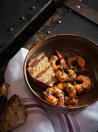 Idol Wolf at 21c St. Louis