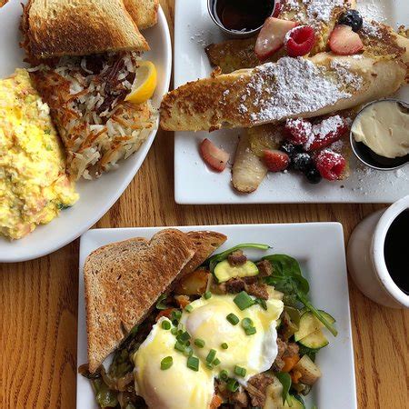 The French Hen Cafe & Moonflower Pizza