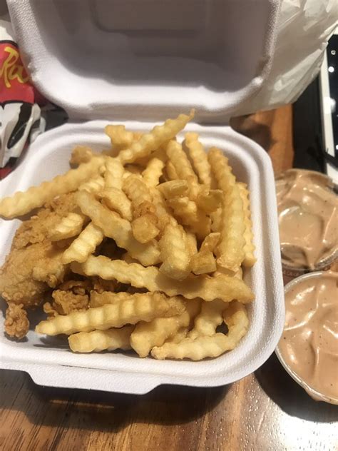 Raising Cane's Chicken Fingers