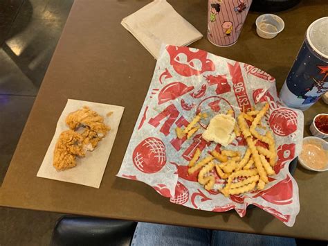 Raising Cane's Chicken Fingers