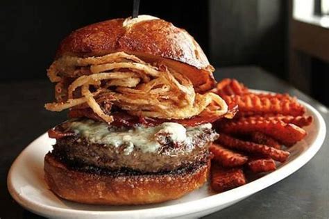 Stone Canyon Pizza Parkville