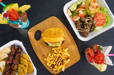 La Isla Del Frappe & Puchunguis Pinchos